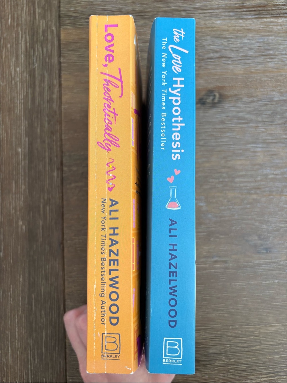 Ali Hazelwood set of two novels - Picture 3 of 3